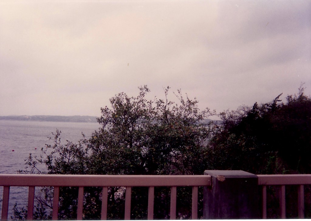 Hippie Hollow Park
