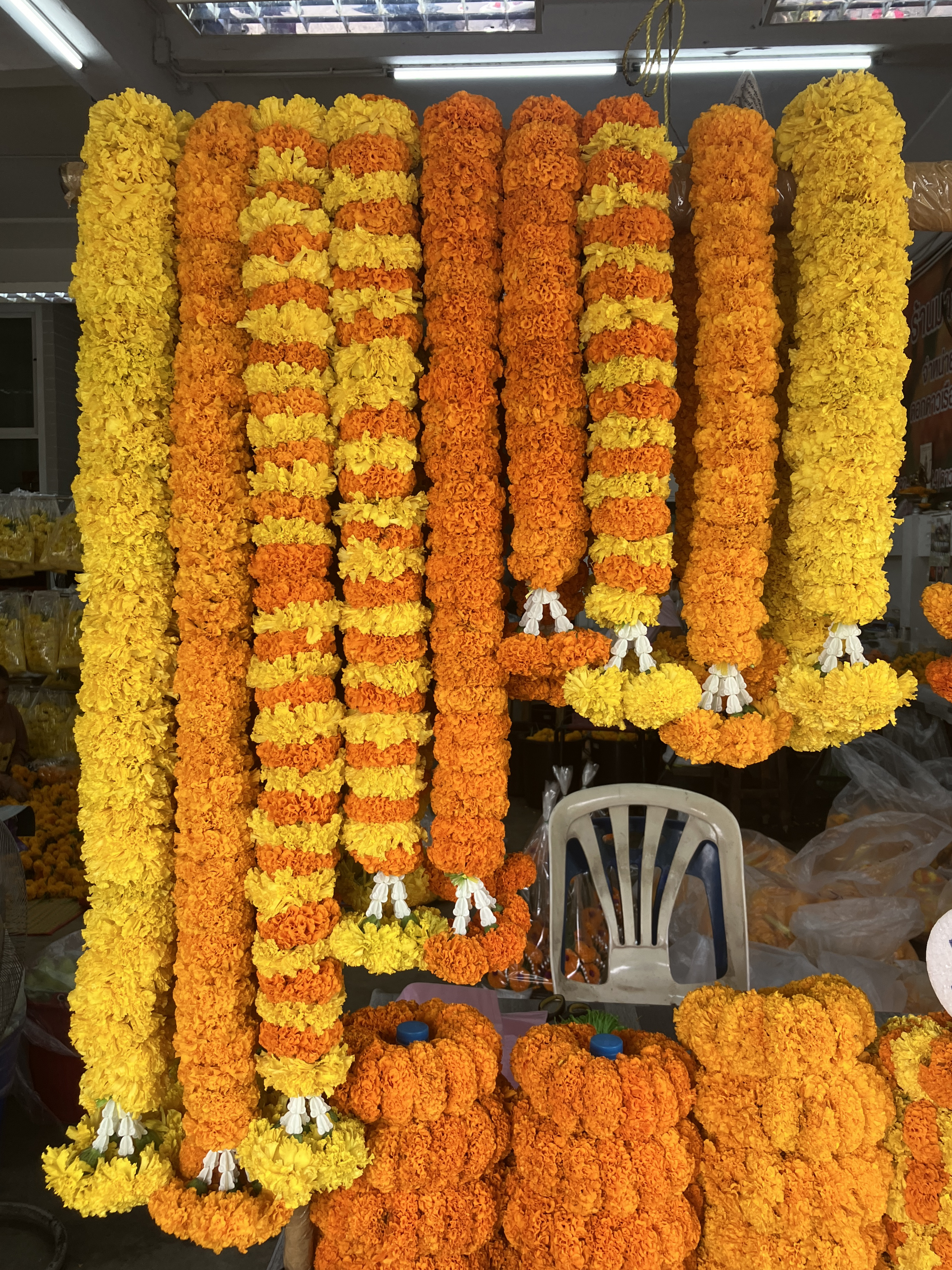 Pak Khlong Talat (Flower Market)