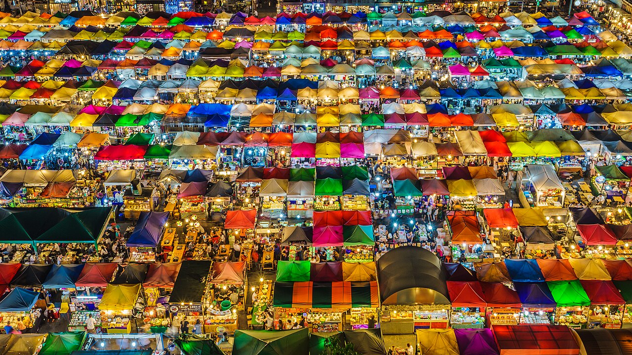 Talad Rot Fai Ratchada (Train Night Market Ratchada)