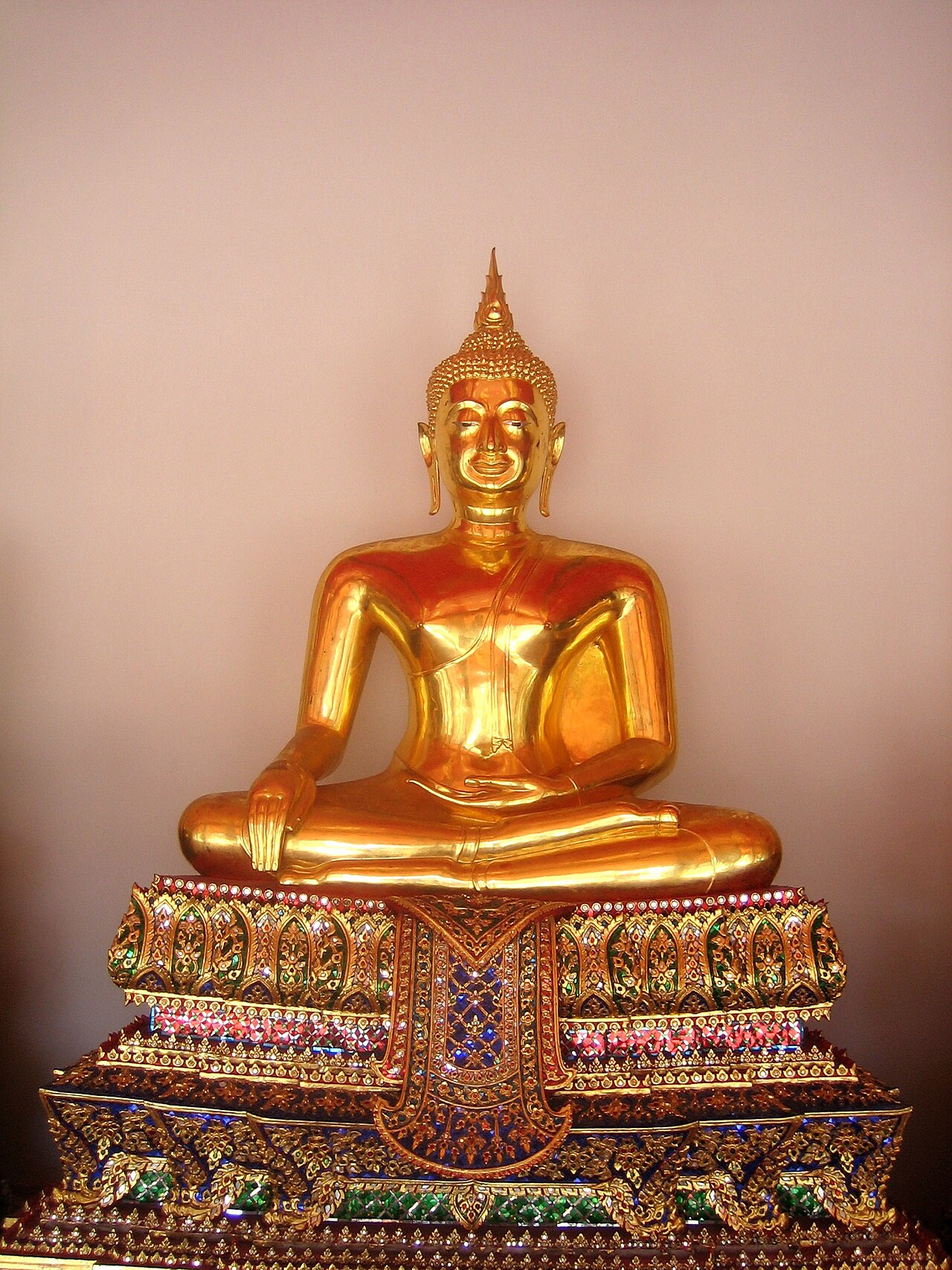 Wat Pho (Temple of the Reclining Buddha)