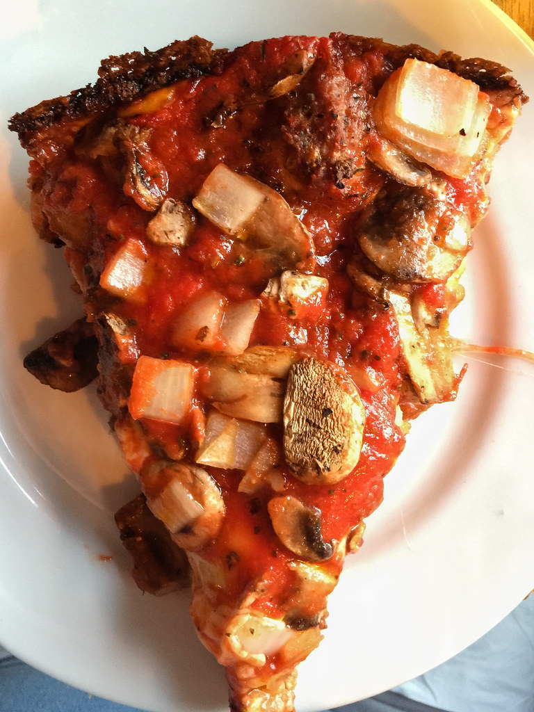 Pequod's Pizza