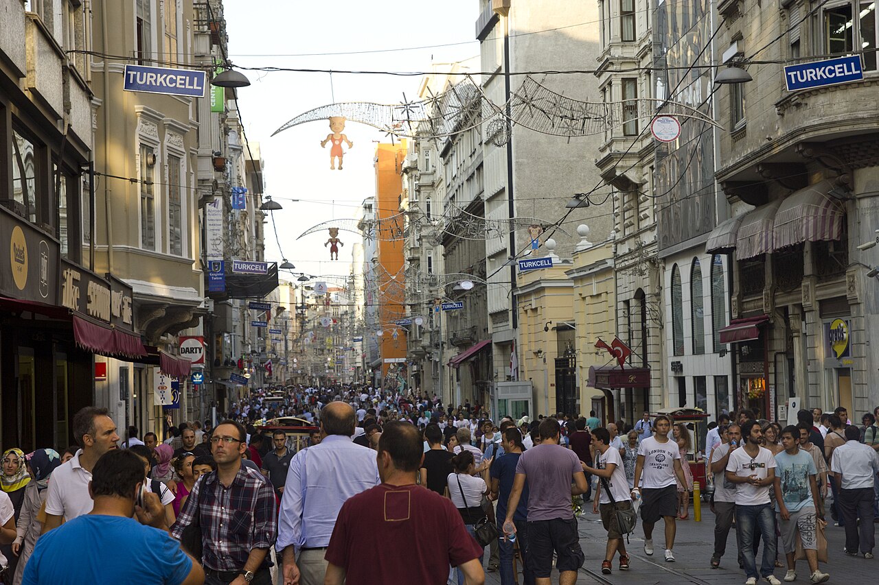 İstiklal Avenue (İstiklal Caddesi)