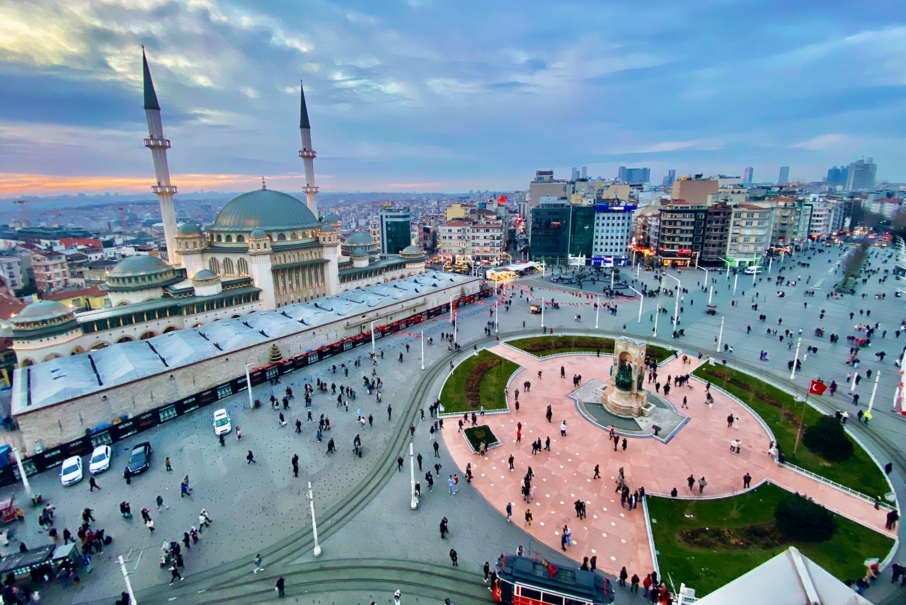 Taksim Square (Taksim Meydanı)