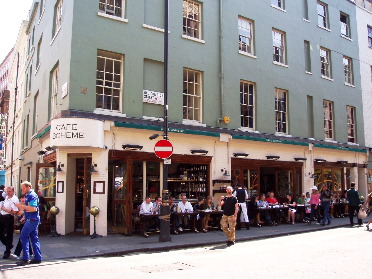 Cafe Boheme