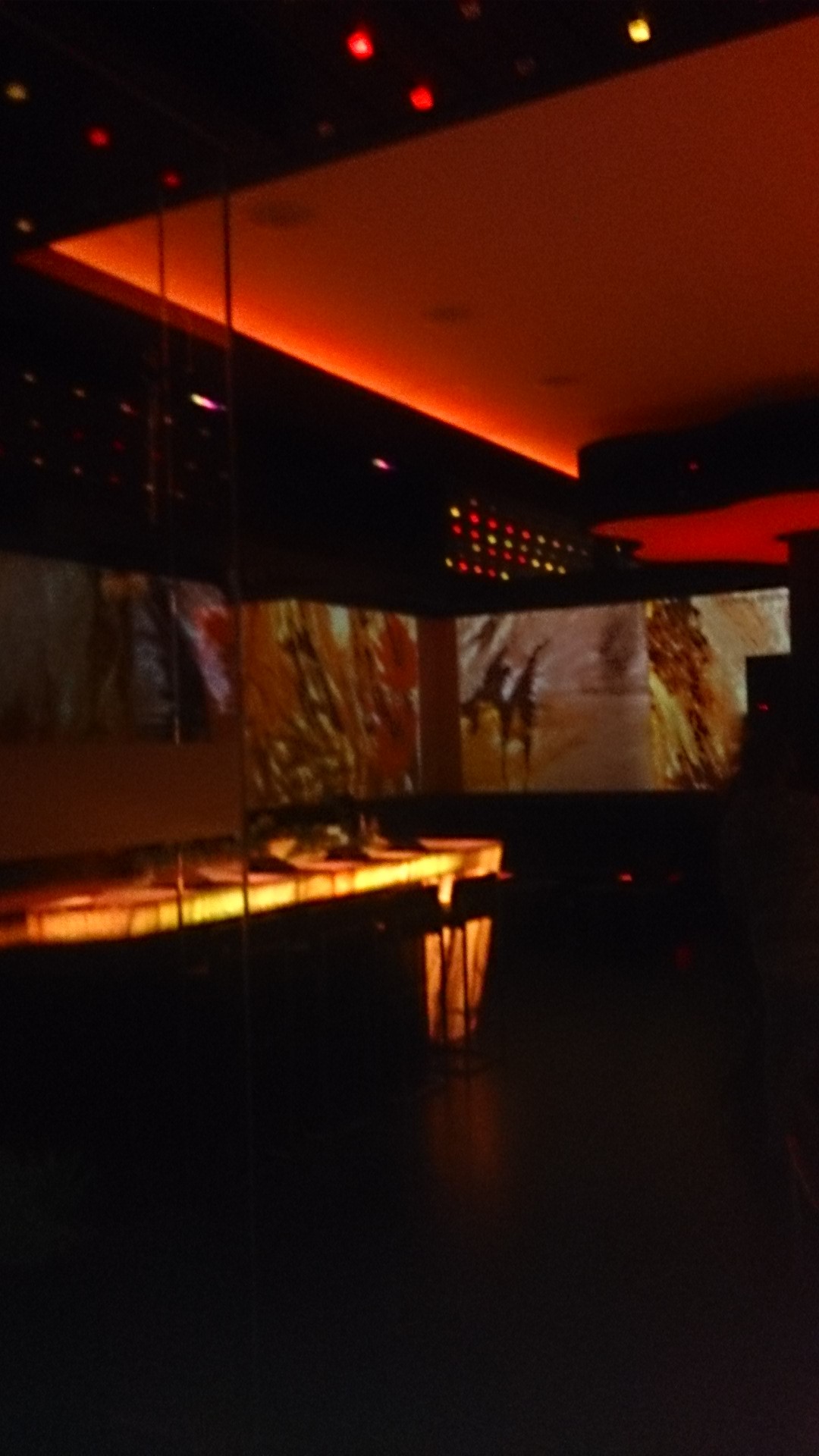 CVI.CHE 105 South Beach