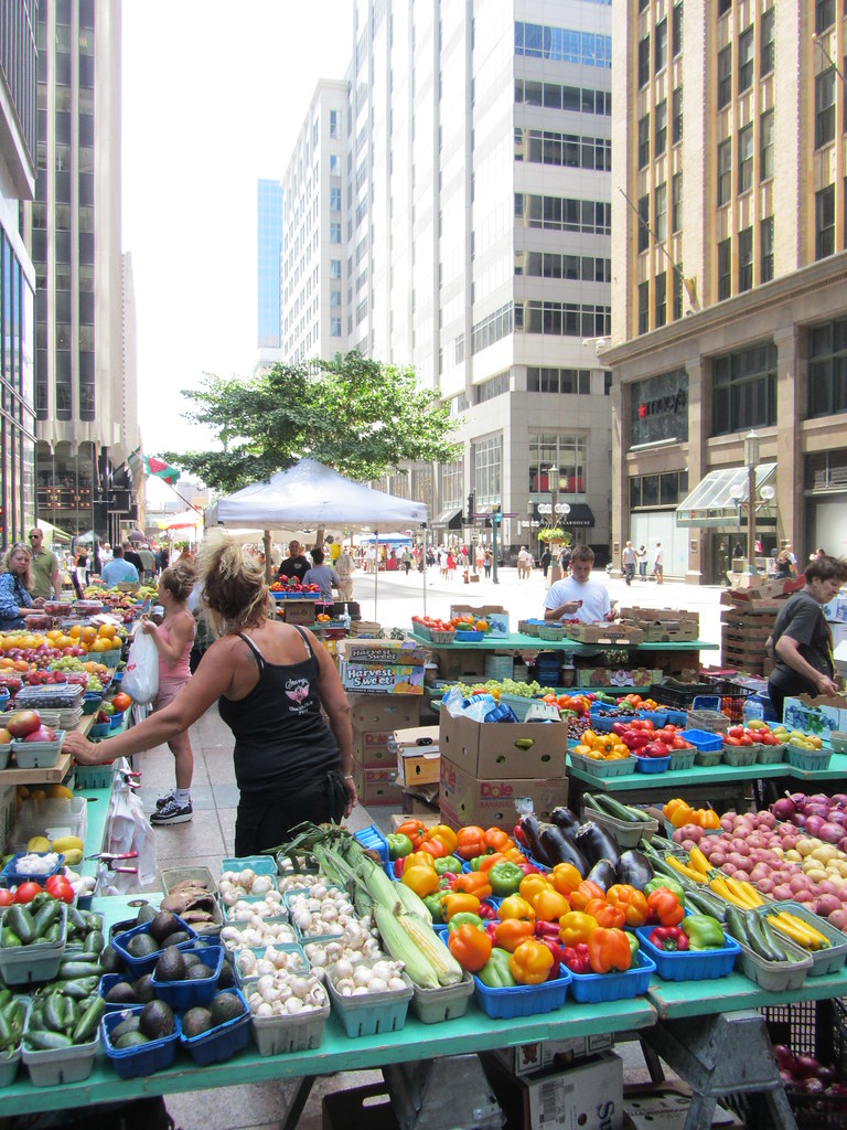 Nicollet Mall Farmers Market