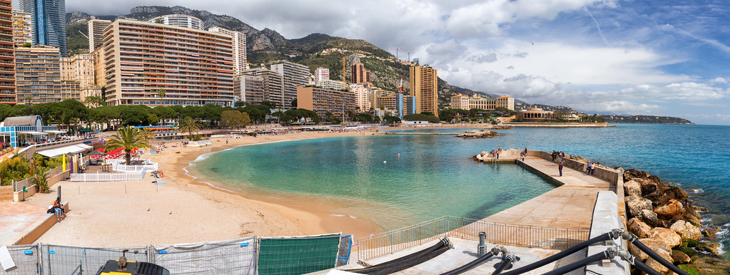 Larvotto Beach