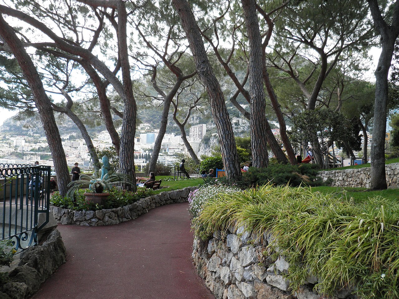 Saint-Martin Gardens (Jardins Saint-Martin)