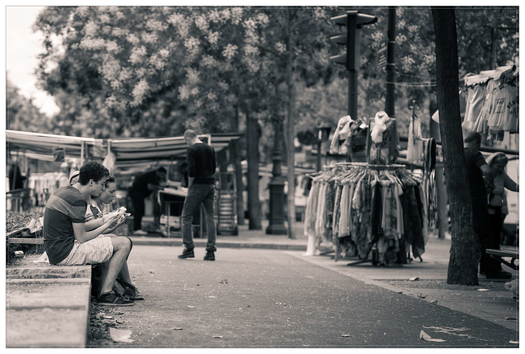 Marché Bastille (Marché Richard-Lenoir)