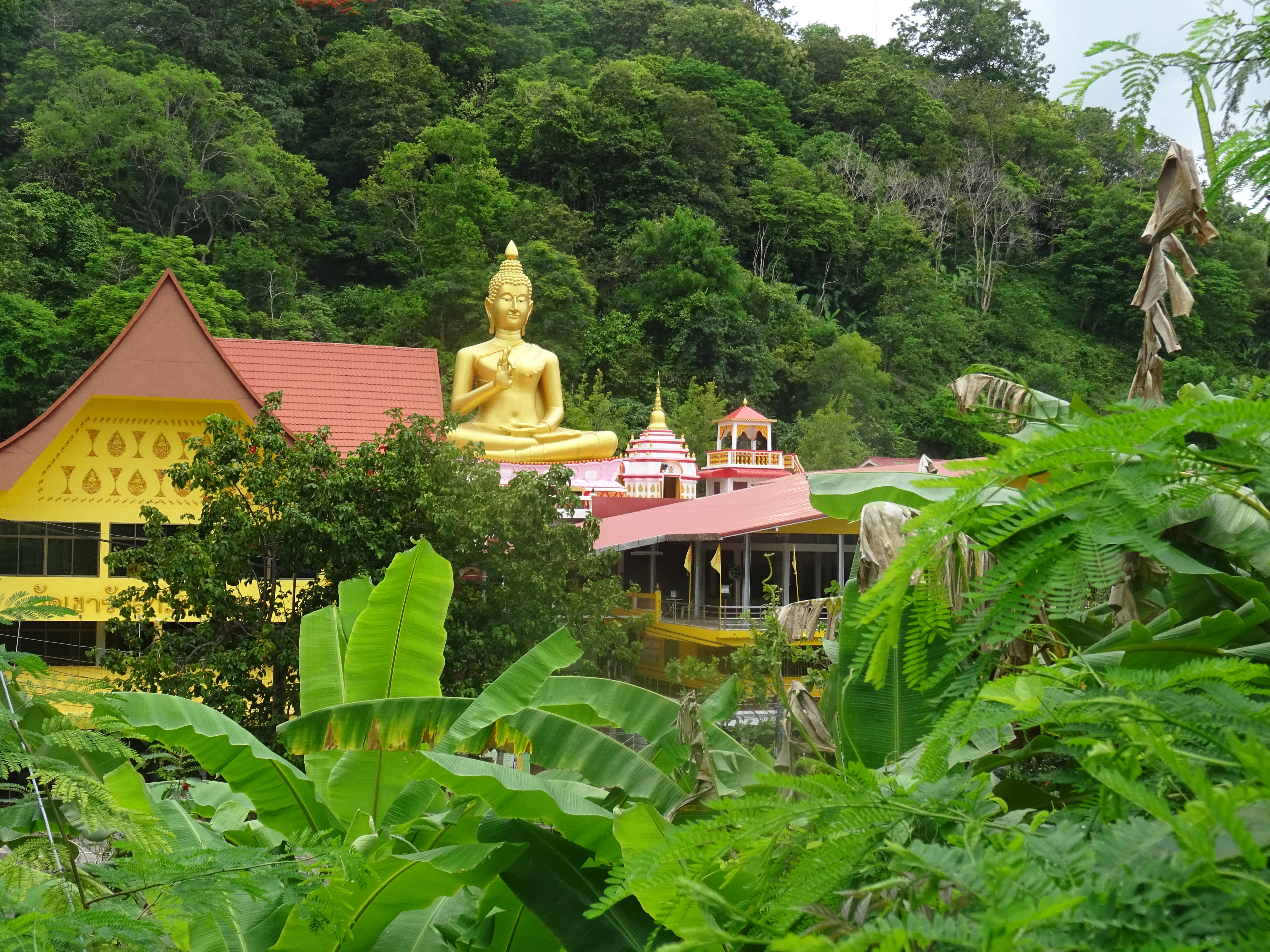 Wat Khao Rang Samakkhitham