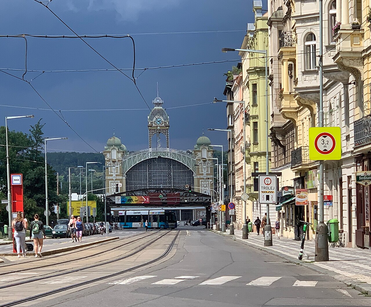 Veletržní palác (Trade Fair Palace) — National Gallery