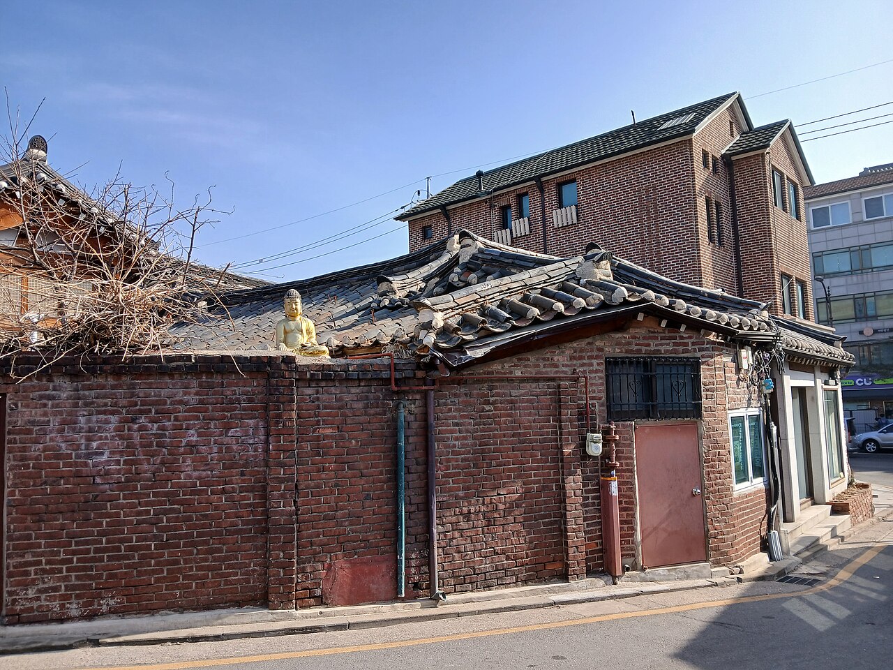 Bukchon Hanok Village Green Spaces & Samcheong Park