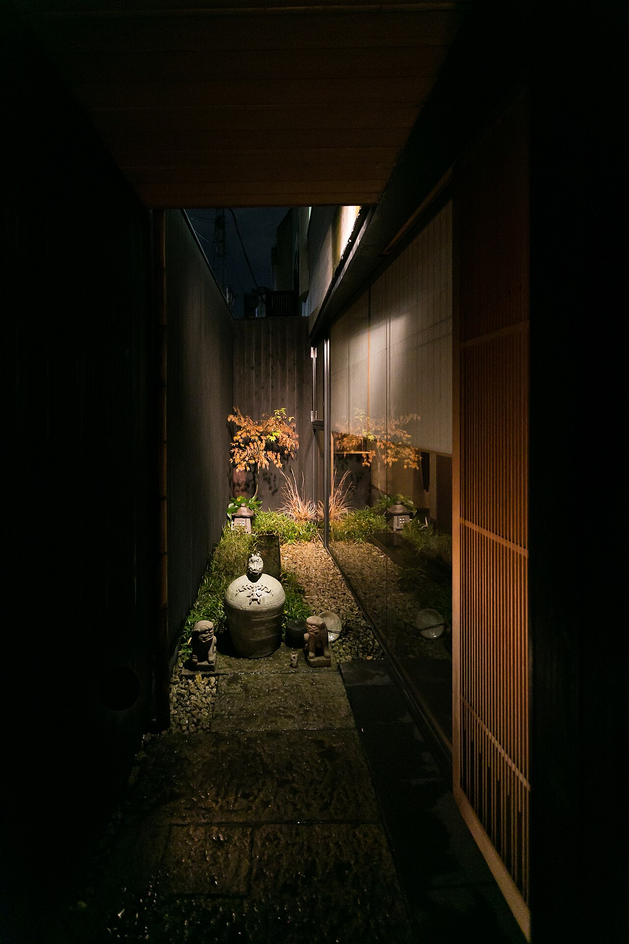 Ishikawa (石かわ)