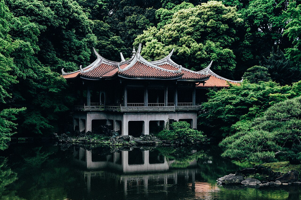 Shinjuku Gyoen National Garden