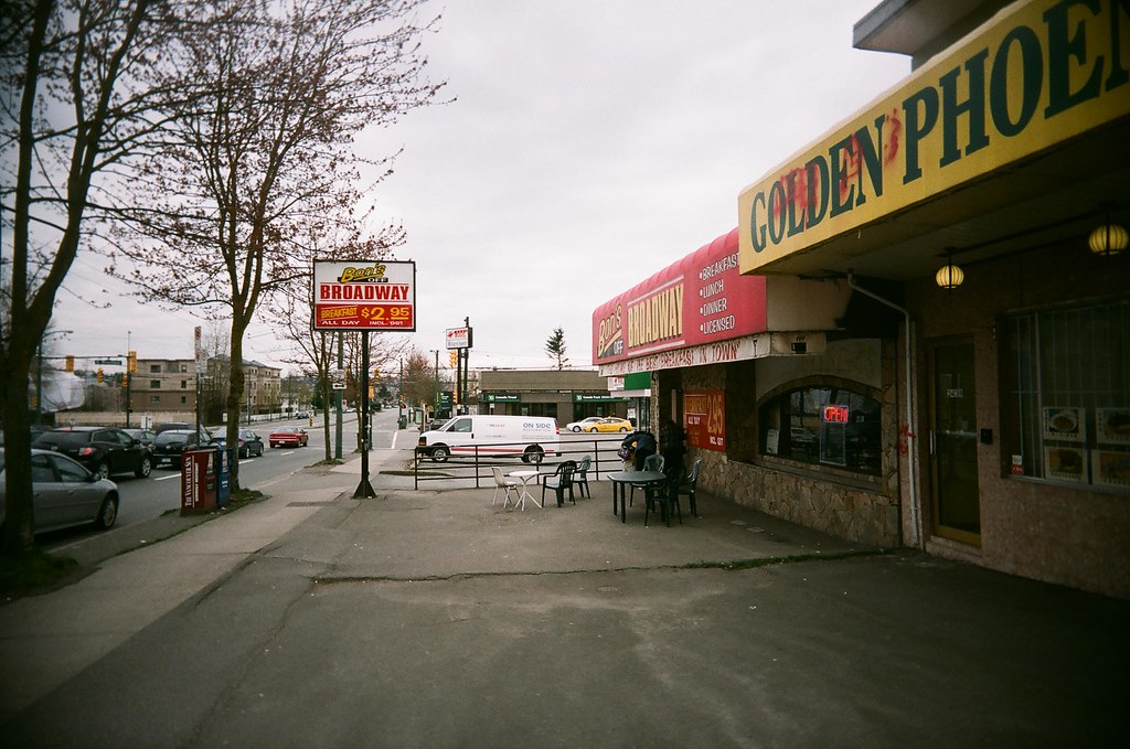 Bon's Off Broadway